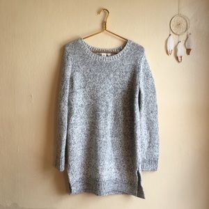 Gap maternity gray knit sweater